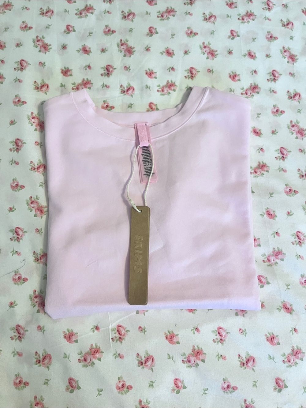 SKIMS Pale Pink Short Sleeve Crew Crop Top - Picture 6 of 8